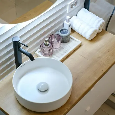 In Nis, Center! Brand-new * Ni